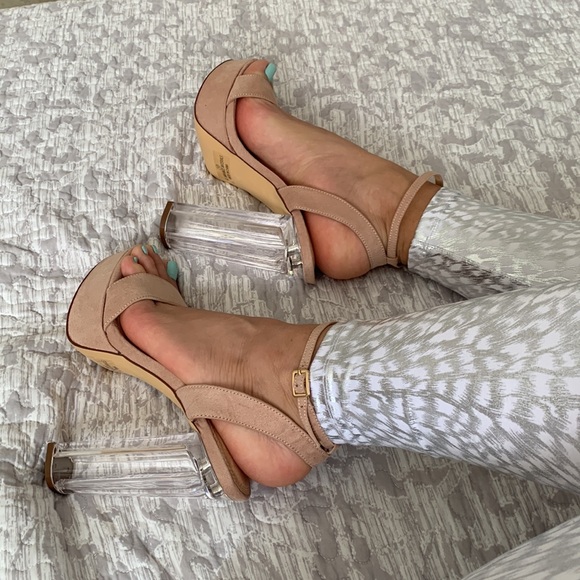 Lucite platform heels - Picture 11 of 16